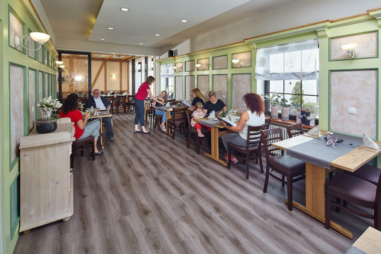 Gasthaus Mester Oedingen ภายนอก รูปภาพ